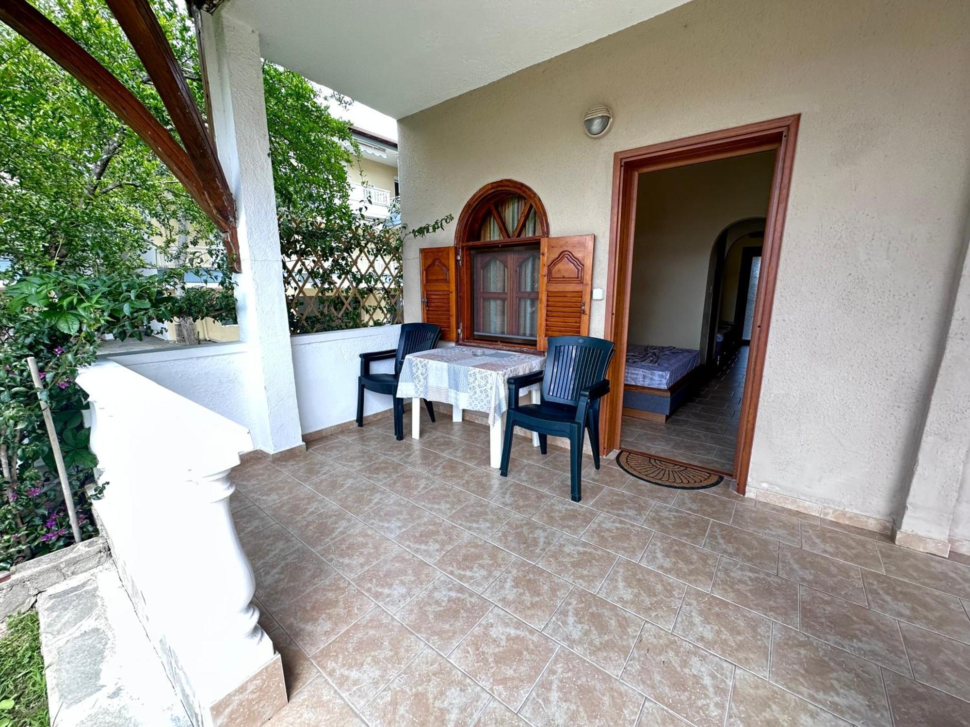 The Flower Apartments โตโรนี ภายนอก รูปภาพ