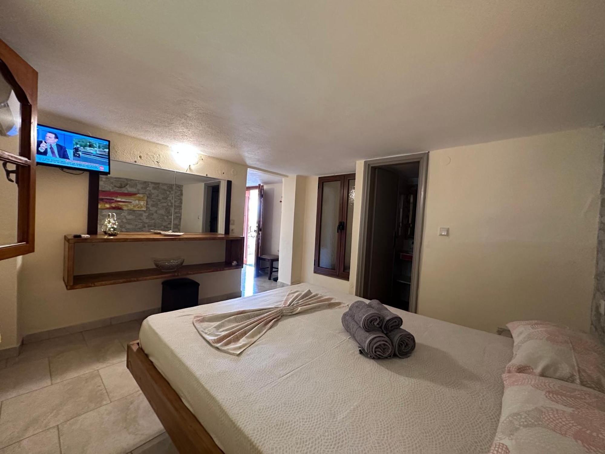 The Flower Apartments โตโรนี ภายนอก รูปภาพ